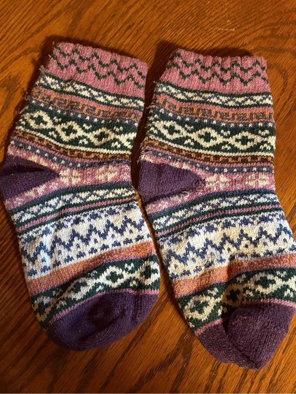 10 pairs of multi colored striped socks, women’s sz medium